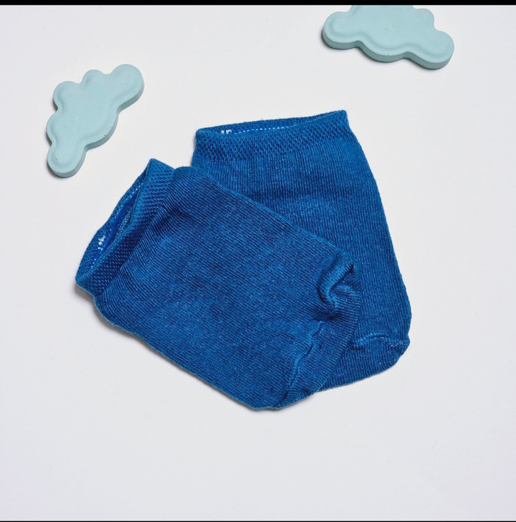 جوراب بچگانه آبی