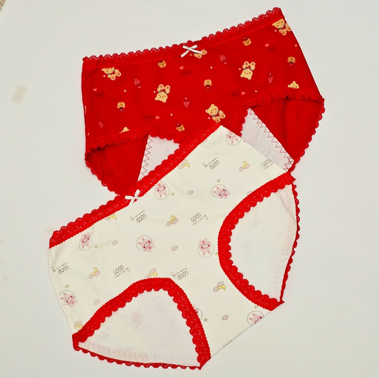 شورت مخصوص پریود شیک و جذاب