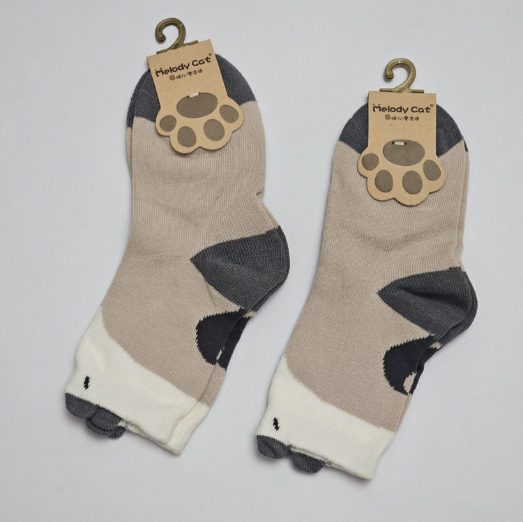 جوراب بچگانه رنگی